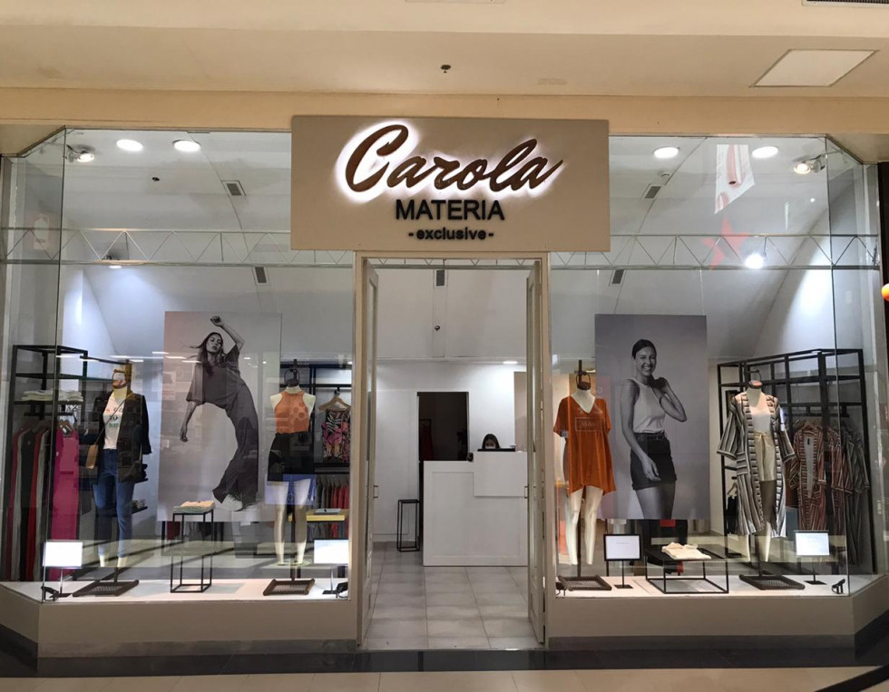 CAROLA MATERIA foto